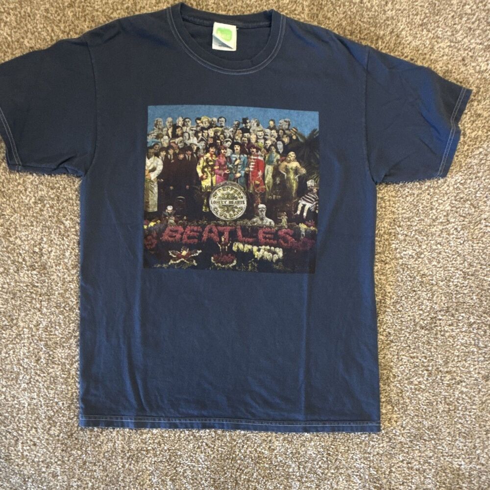 Vintage 2005 The Beatles SGT Pepper’s Album Cover T-Shirt Blue Men’s M Rare